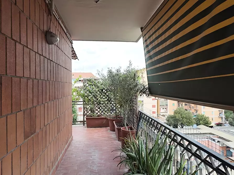 Immagine 33 di Appartamento in vendita  a Roma
