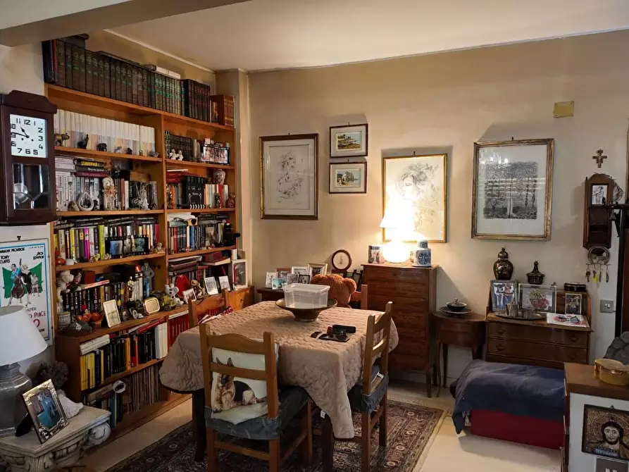 Immagine 11 di Appartamento in vendita  a Roma