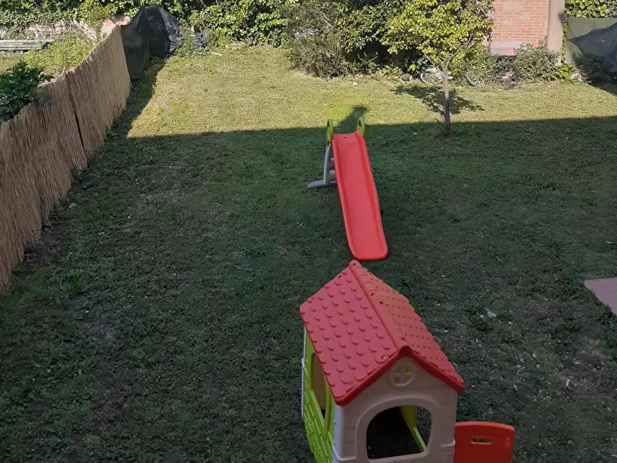 Immagine 10 di Terratetto in vendita  a Pisa