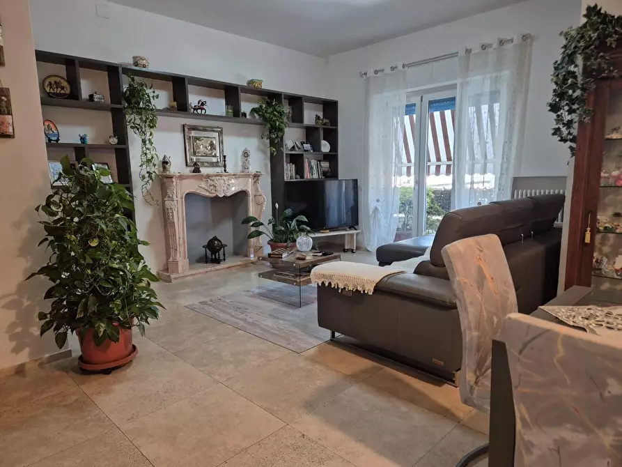 Immagine 33 di Appartamento in vendita  a Carrara