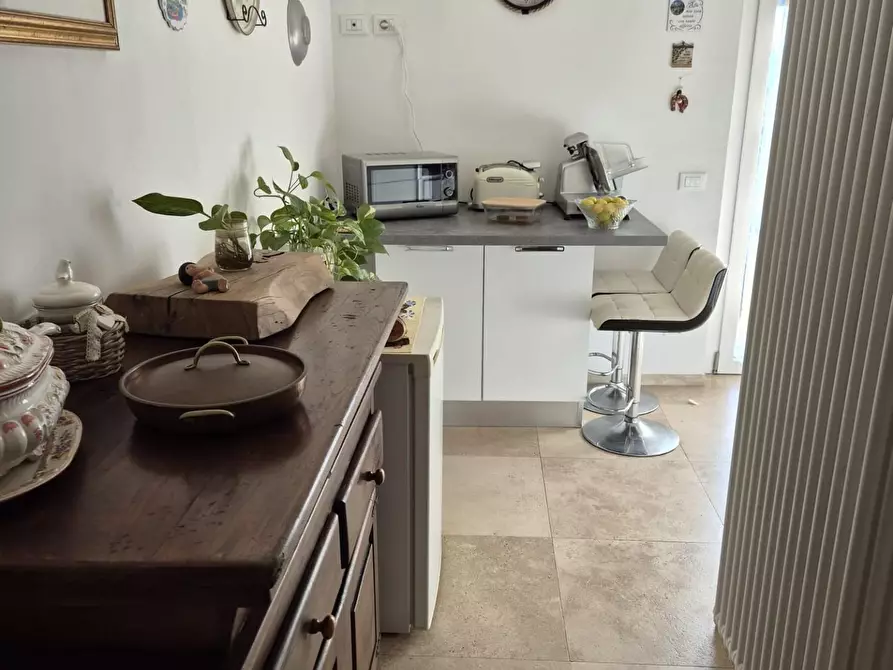 Immagine 23 di Appartamento in vendita  a Carrara