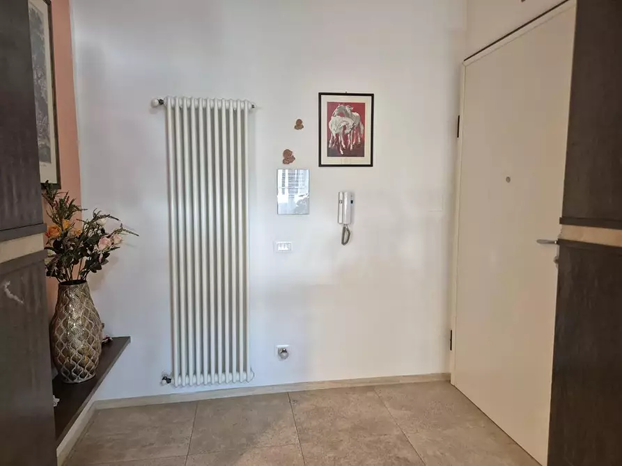Immagine 16 di Appartamento in vendita  a Carrara