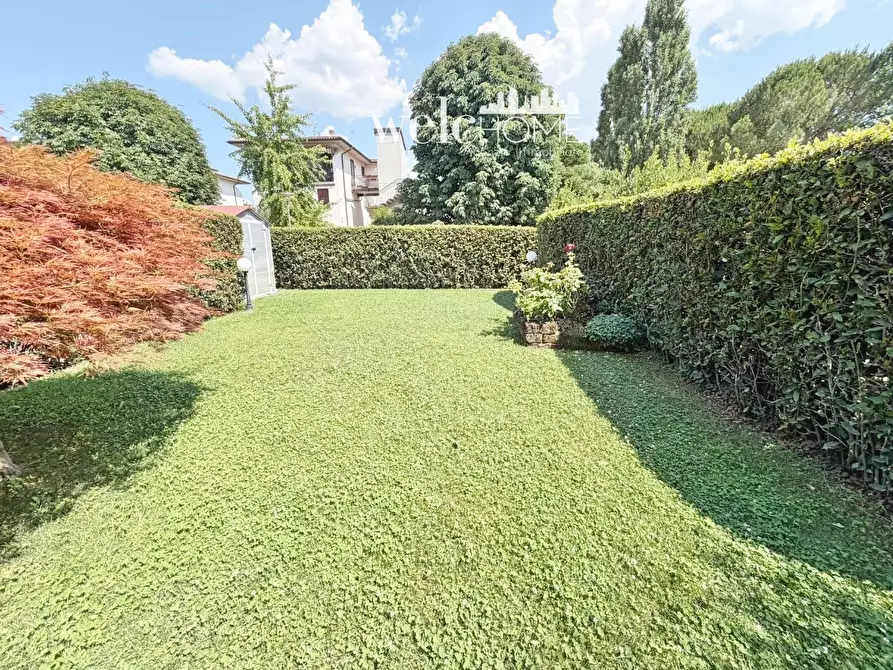 Immagine 4 di Villetta a schiera in vendita  a Campi Bisenzio