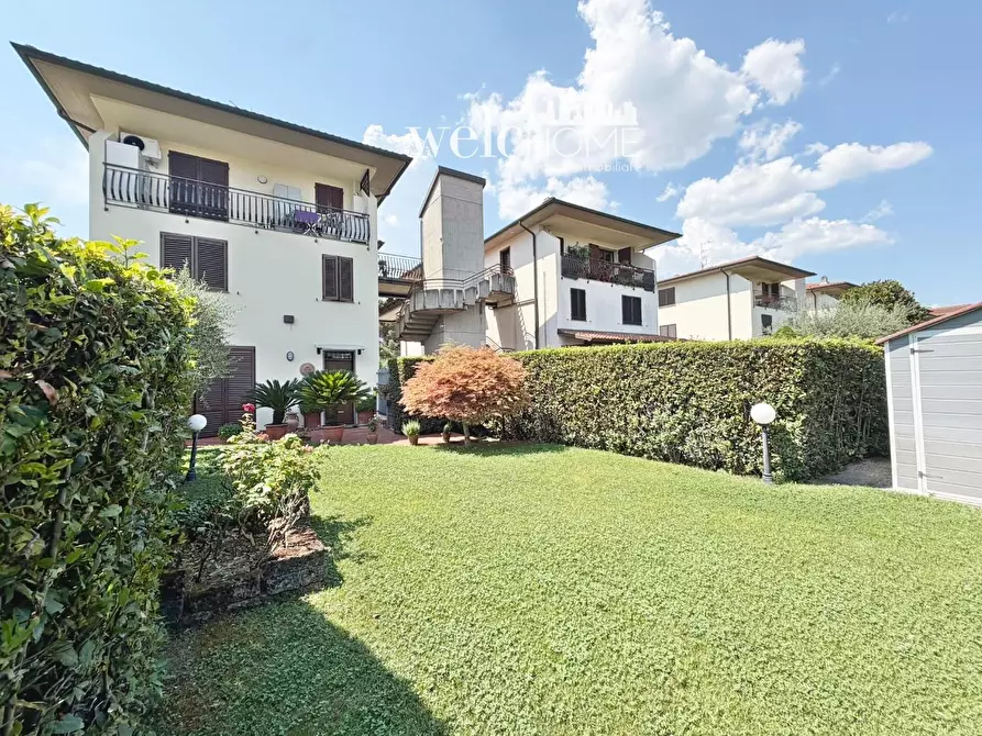 Immagine 3 di Villetta a schiera in vendita  a Campi Bisenzio