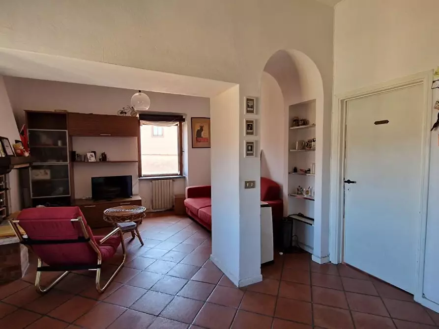 Immagine 12 di Appartamento in vendita  a Pisa