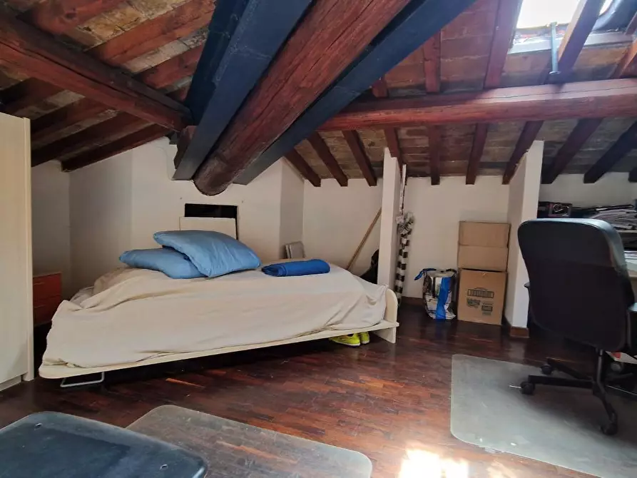 Immagine 33 di Appartamento in vendita  a Pisa