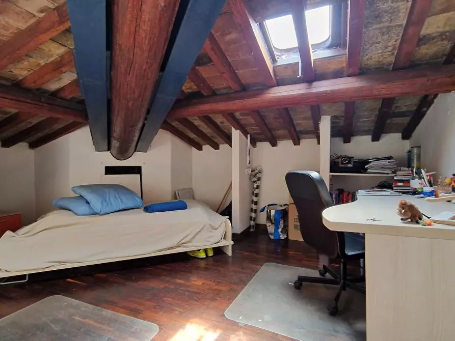 Immagine 32 di Appartamento in vendita  a Pisa