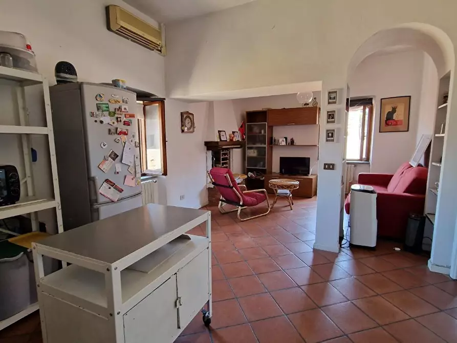 Immagine 11 di Appartamento in vendita  a Pisa
