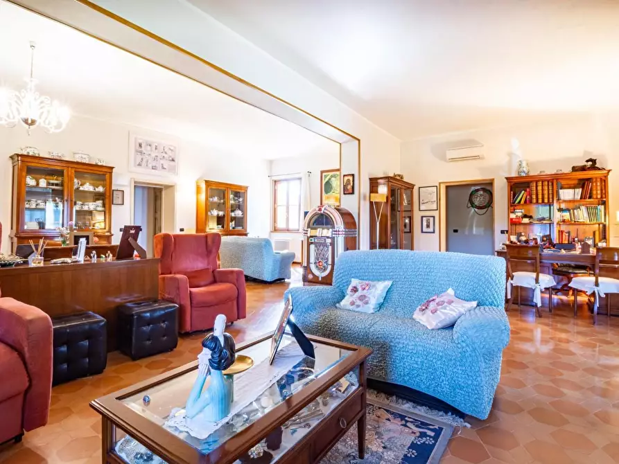 Immagine 5 di Villa in vendita  a Portoferraio