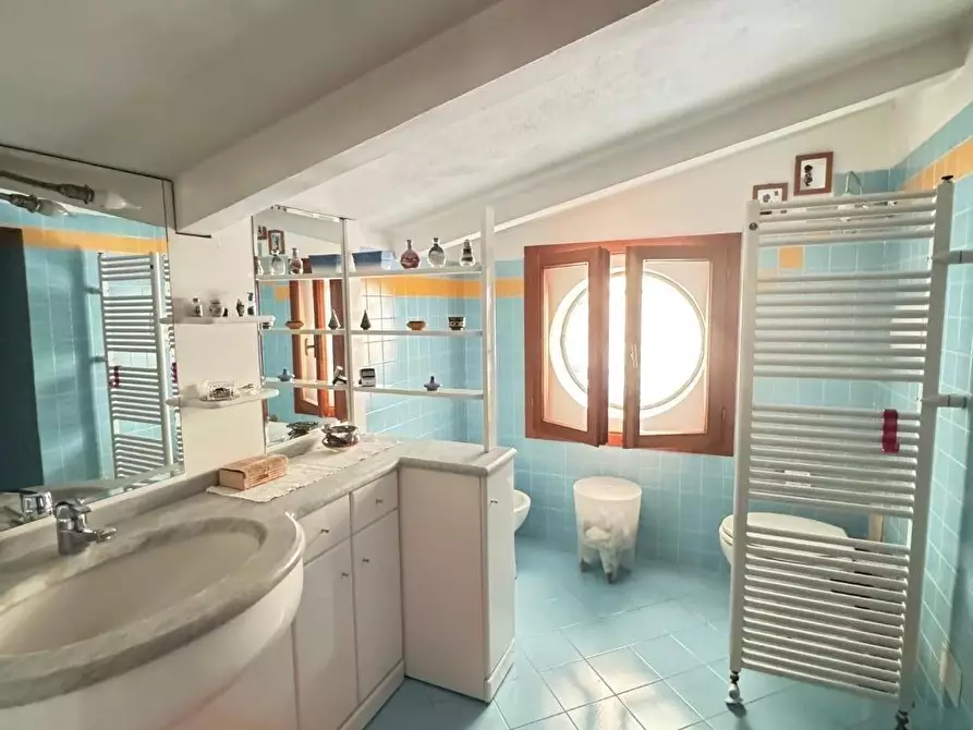 Immagine 25 di Villa in vendita  a Pisa