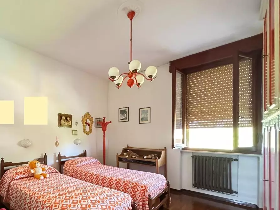 Immagine 9 di Villa in vendita  a Pisa