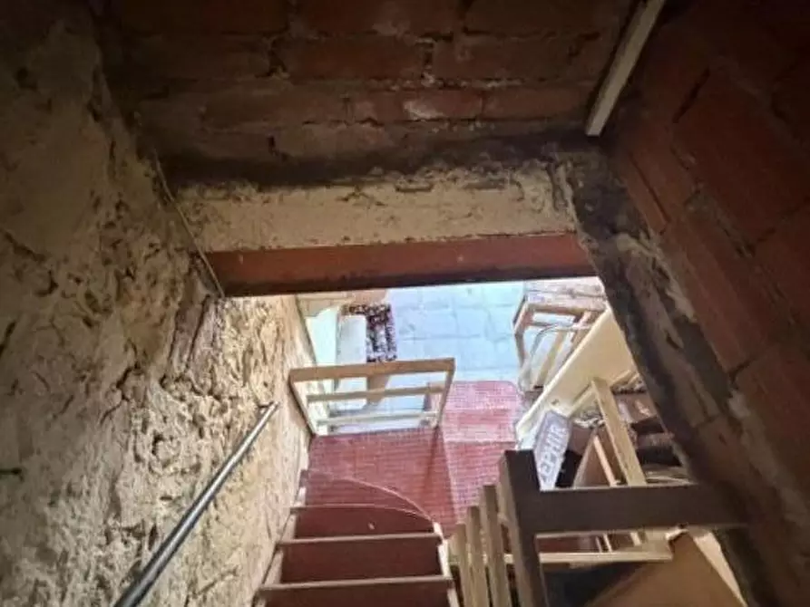 Immagine 15 di Terratetto in vendita  a Lucca