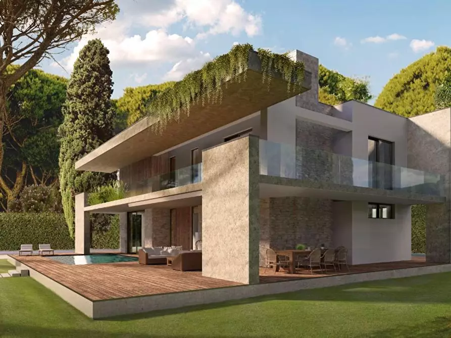 Immagine 3 di Villa in vendita  a Forte Dei Marmi