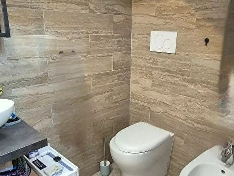 Immagine 10 di Terratetto in vendita  a Cascina