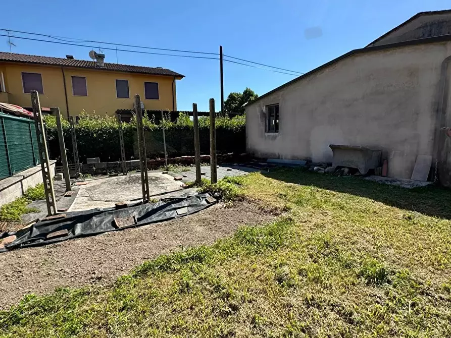 Immagine 29 di Terratetto in vendita  a Capannori