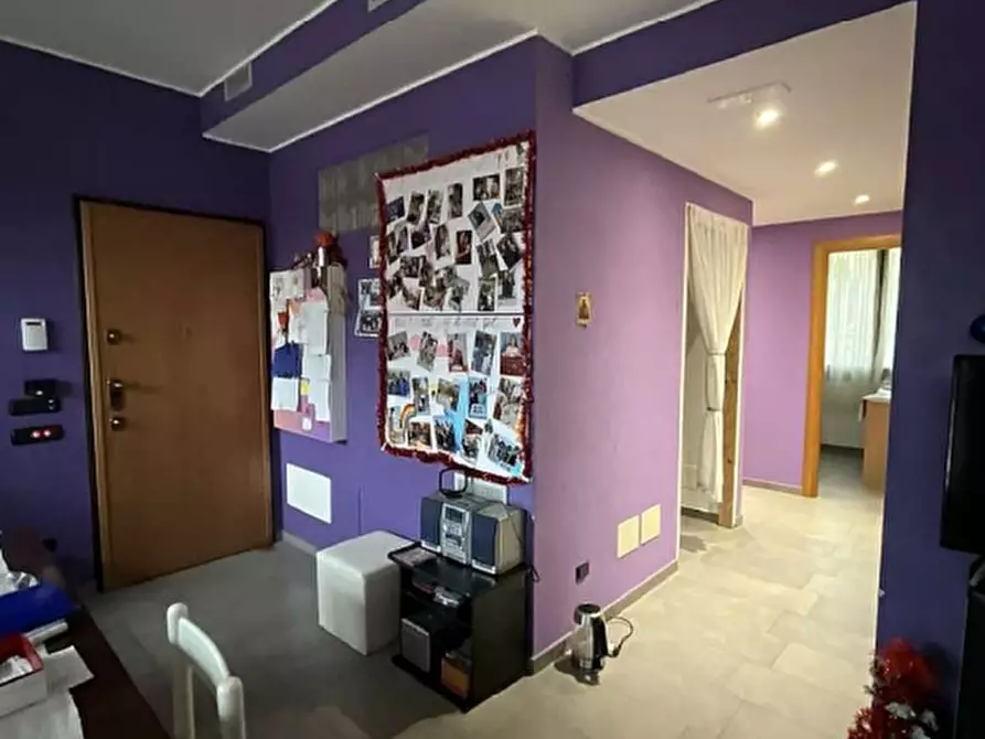 Immagine 3 di Negozio in vendita  a Besnate