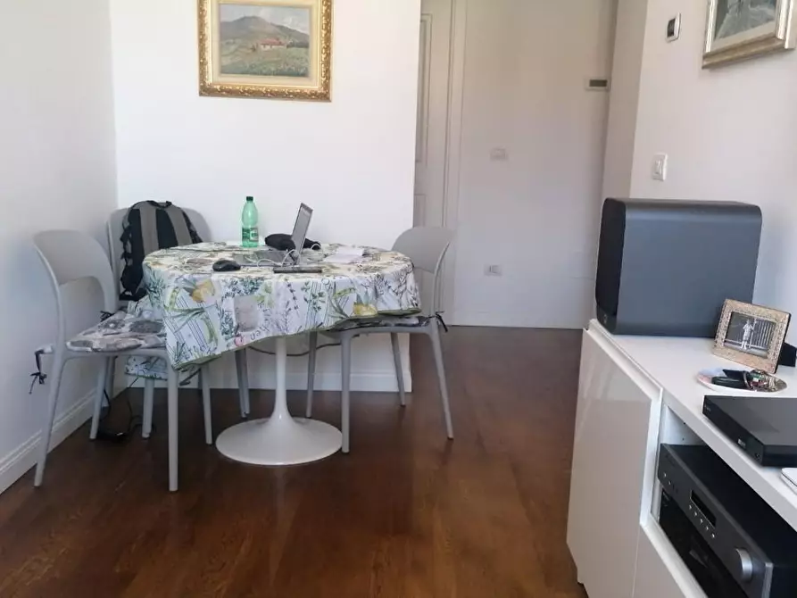 Immagine 17 di Appartamento in vendita  a Pisa