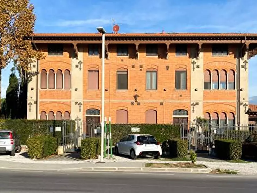 Immagine 1 di Appartamento in vendita  a Pisa