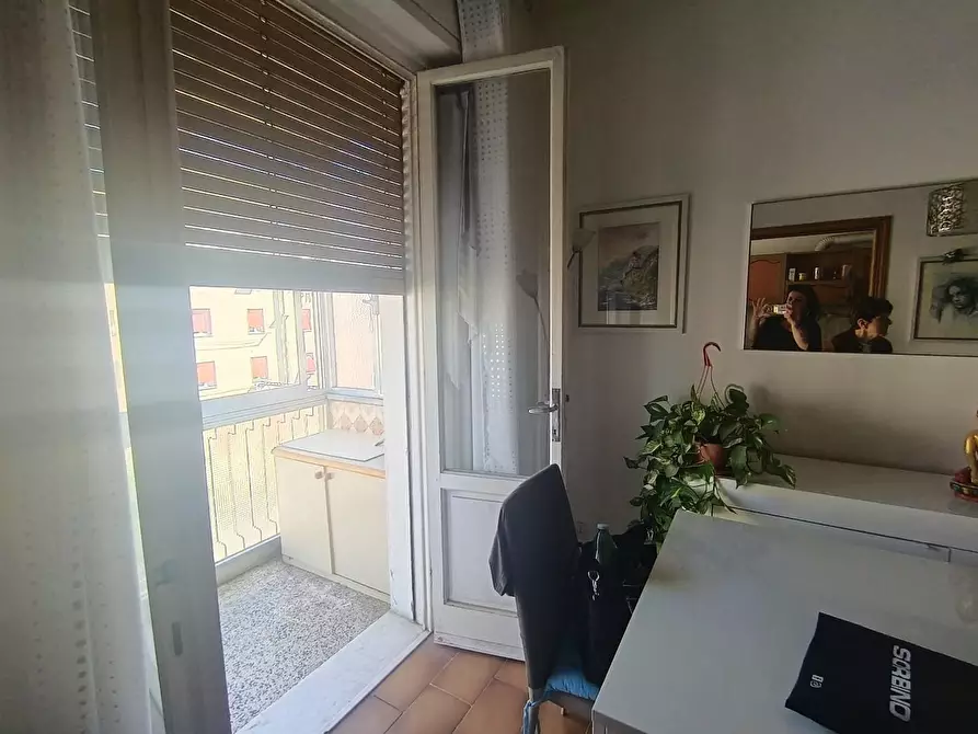 Immagine 42 di Appartamento in vendita  a Livorno