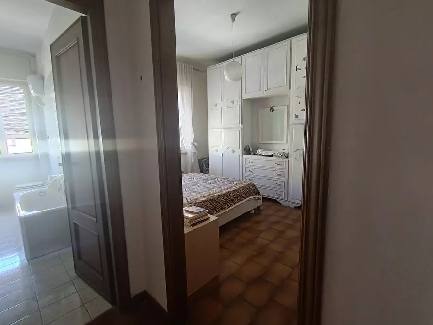 Immagine 25 di Appartamento in vendita  a Livorno