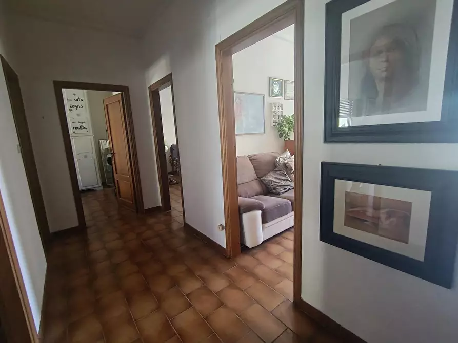 Immagine 34 di Appartamento in vendita  a Livorno