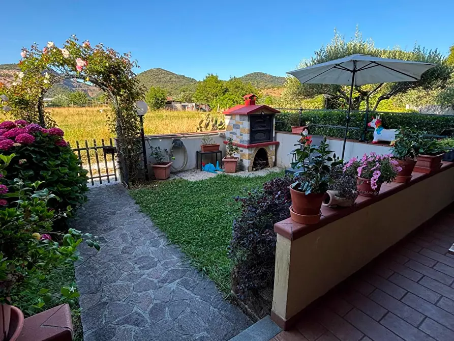 Immagine 2 di Villetta a schiera in vendita  a Vecchiano