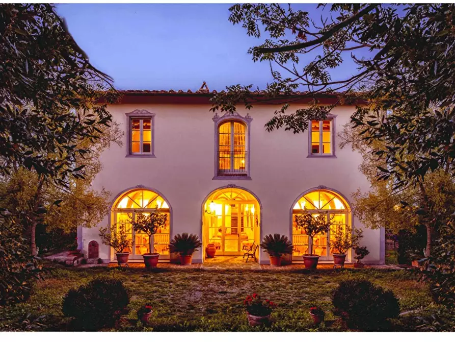 Immagine 31 di Villa in vendita  a San Miniato