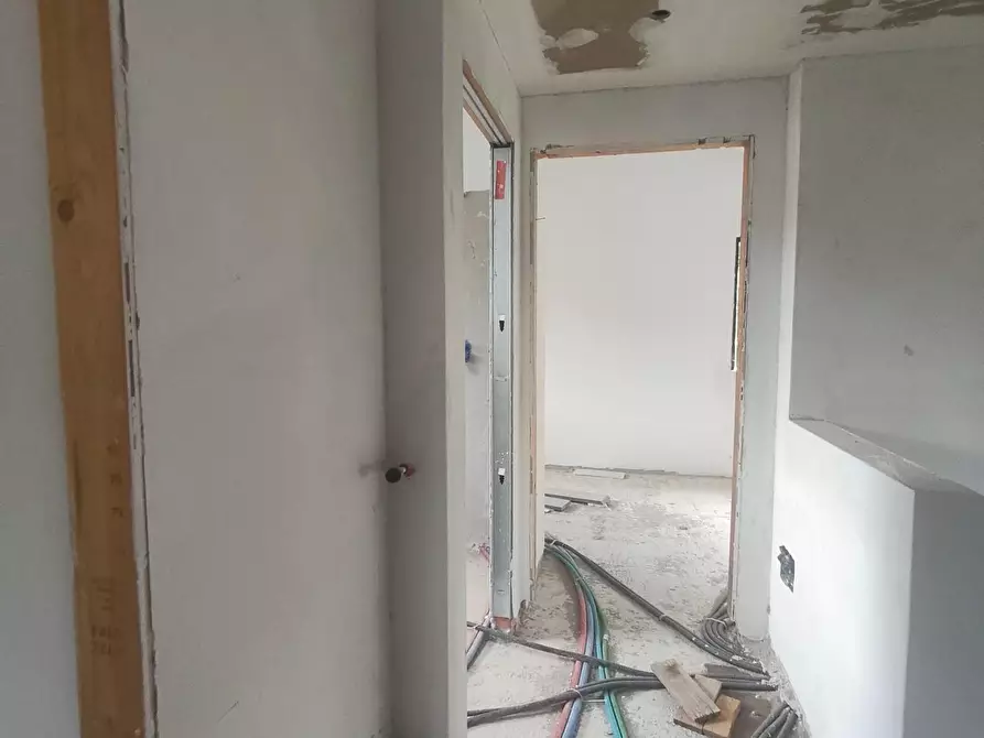 Immagine 13 di Villa in vendita  a Lucca