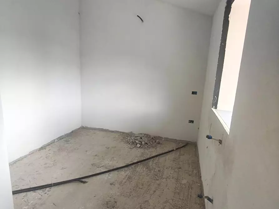 Immagine 21 di Villa in vendita  a Lucca