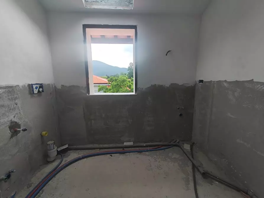 Immagine 18 di Villa in vendita  a Lucca