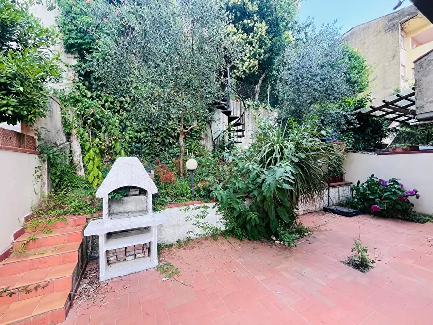 Immagine 1 di Villetta a schiera in vendita  a Montecatini Terme