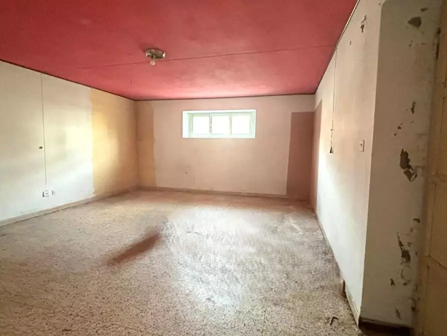 Immagine 19 di Casa bifamiliare in vendita  a Lucca