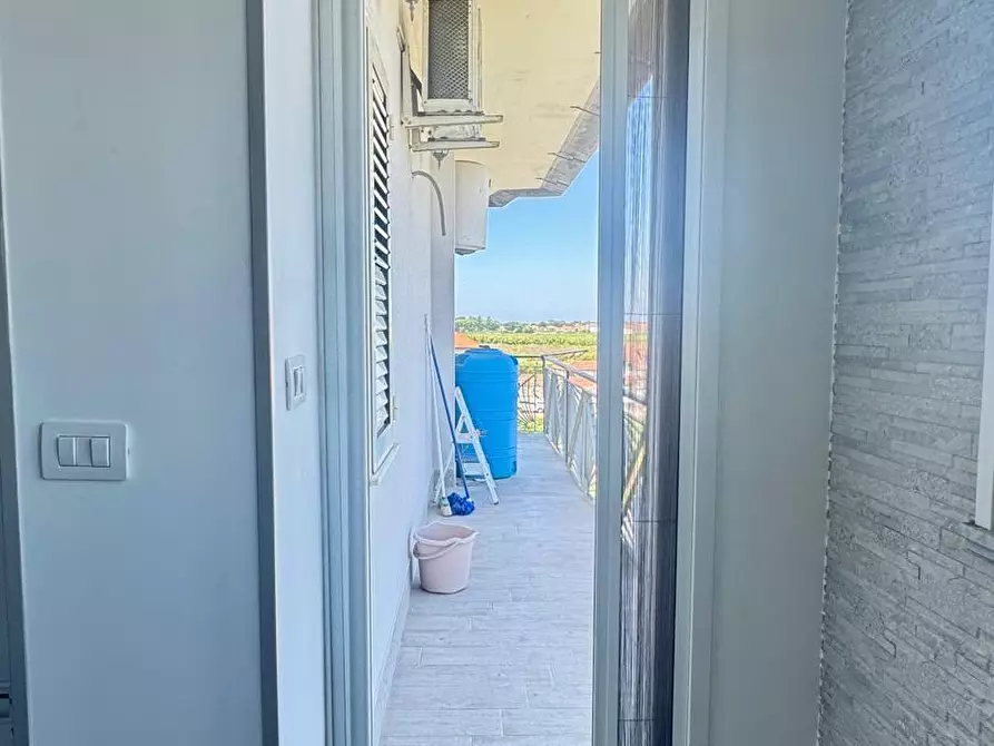 Immagine 15 di Appartamento in vendita  a Giugliano In Campania