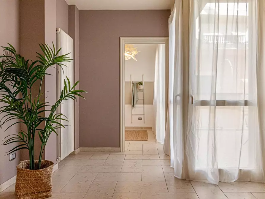 Immagine 12 di Appartamento in vendita  a Viareggio