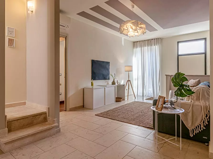 Immagine 34 di Appartamento in vendita  a Viareggio
