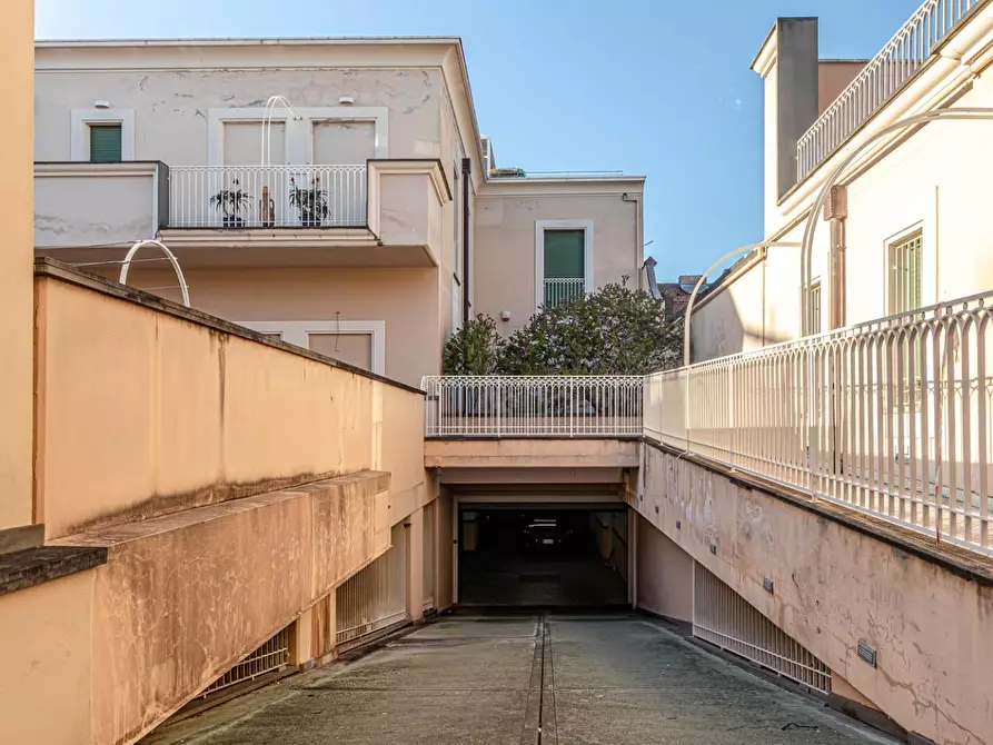 Immagine 44 di Appartamento in vendita  a Viareggio