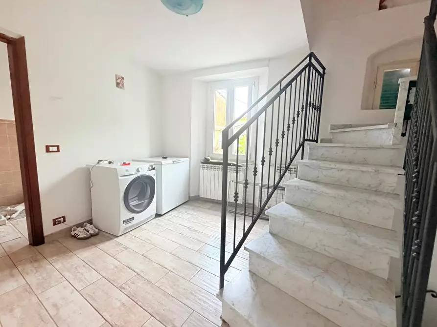 Immagine 10 di Terratetto in vendita  a Massa
