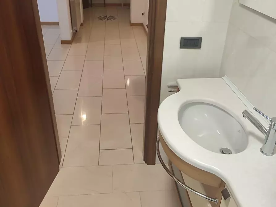 Immagine 21 di Appartamento in vendita  a Venezia