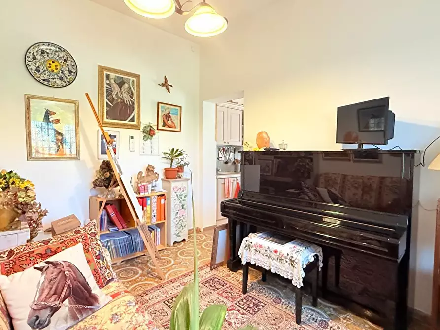 Immagine 10 di Villa in vendita  a Chiesina Uzzanese