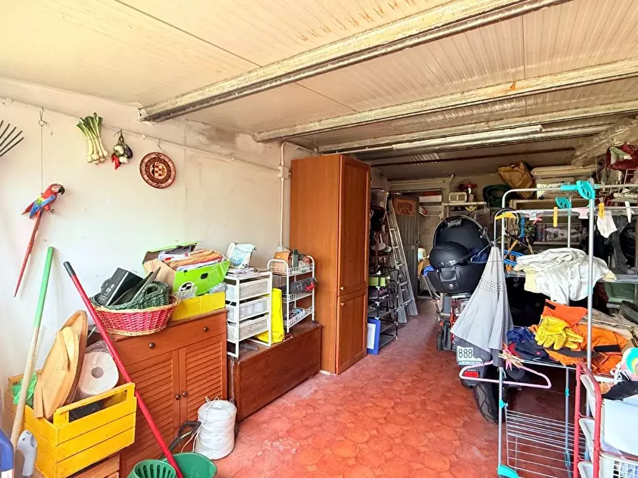 Immagine 20 di Villa in vendita  a Chiesina Uzzanese