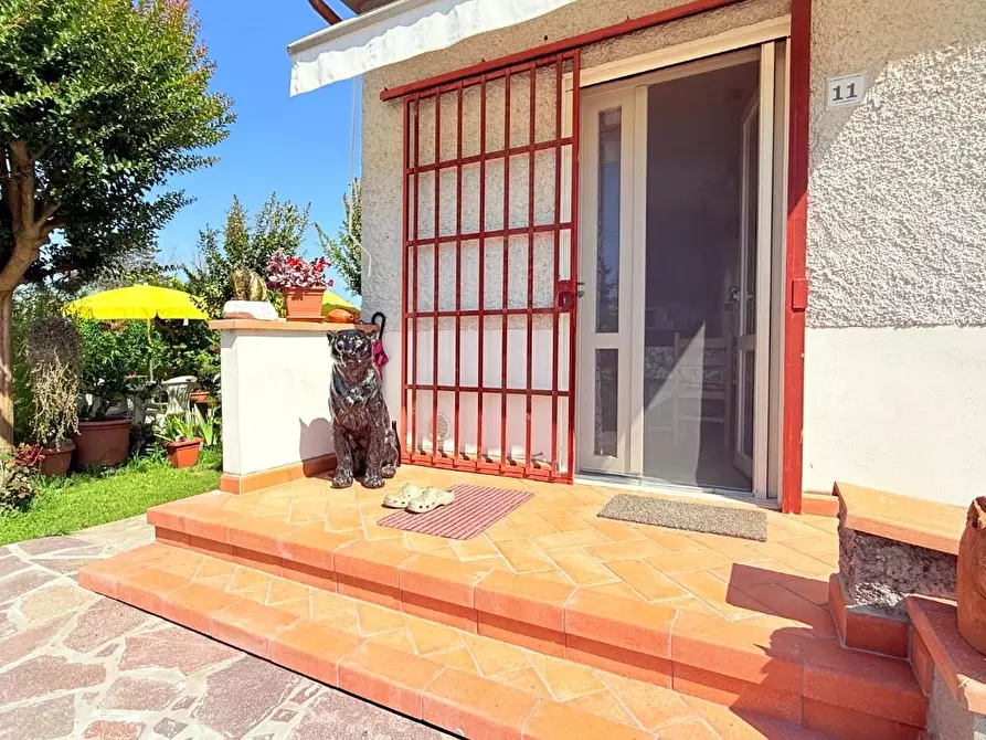 Immagine 25 di Villa in vendita  a Chiesina Uzzanese
