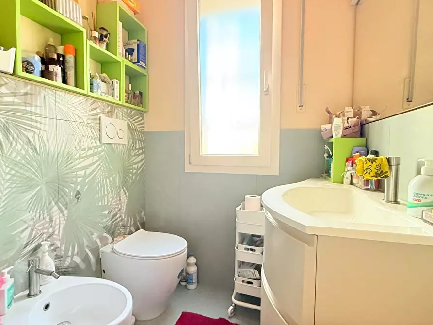 Immagine 18 di Villa in vendita  a Chiesina Uzzanese