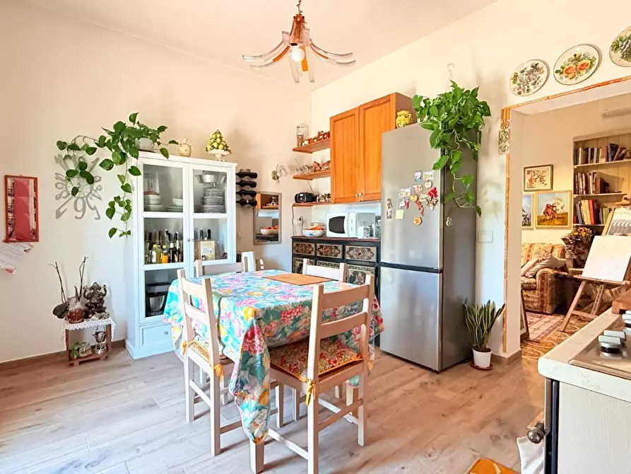 Immagine 4 di Villa in vendita  a Chiesina Uzzanese