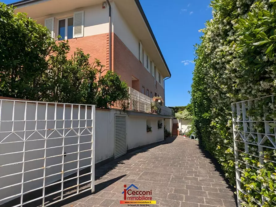 Immagine 2 di Casa indipendente in vendita  a Cerreto Guidi