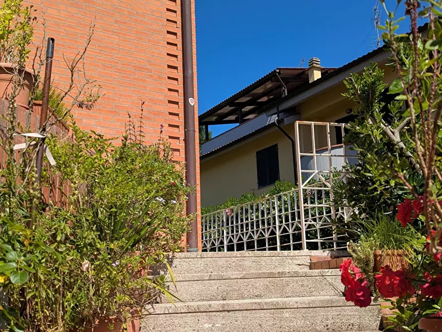 Immagine 3 di Casa indipendente in vendita  a Cerreto Guidi