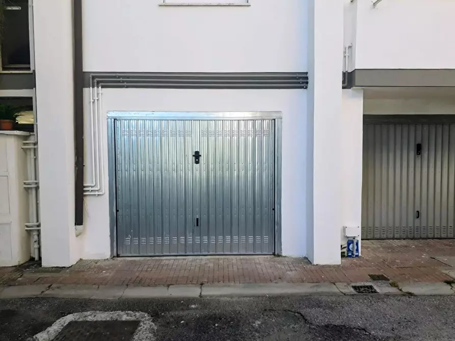 Immagine 36 di Appartamento in vendita  a Pontedera
