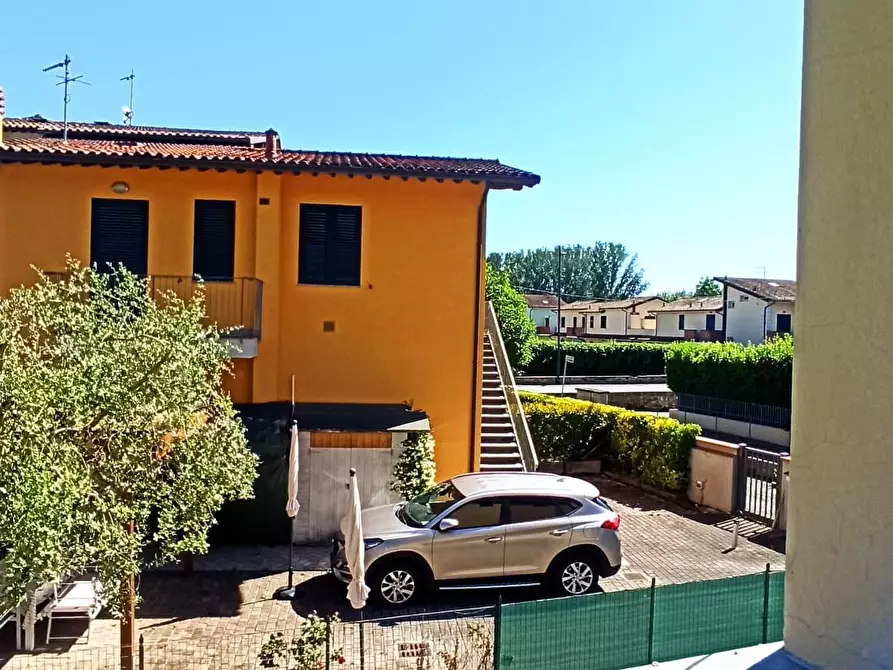 Immagine 5 di Casa bifamiliare in vendita  a Lucca