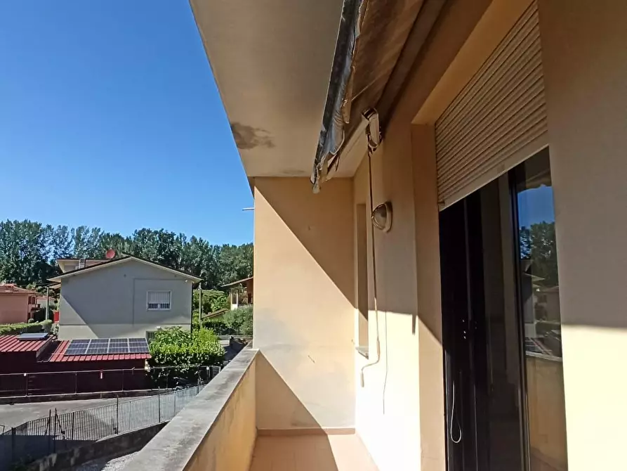 Immagine 7 di Casa bifamiliare in vendita  a Lucca