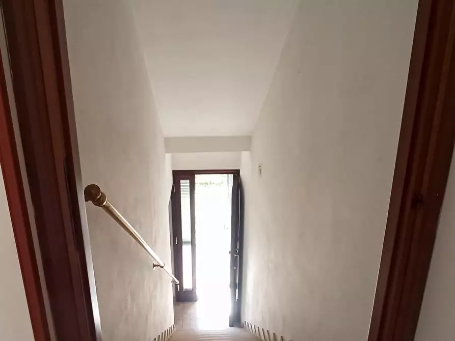 Immagine 21 di Casa bifamiliare in vendita  a Lucca