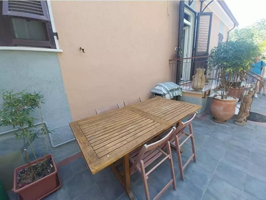Immagine 7 di Casa semindipendente in vendita  a Ameglia